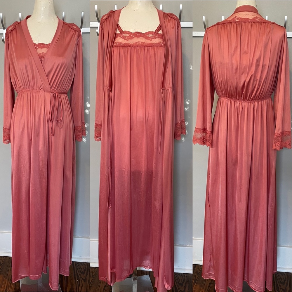 VTG 80’s Miss Elaine Nightgown Set